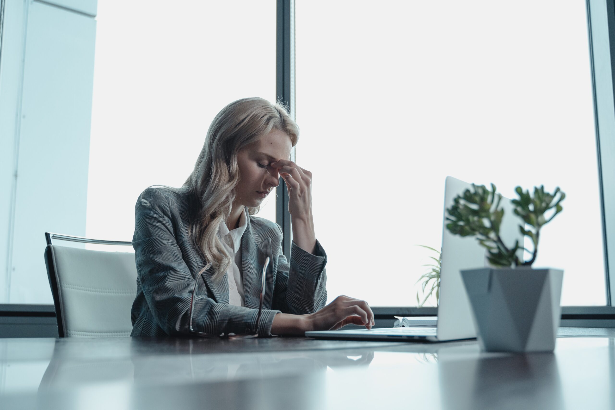 Employee losing willpower to continue working (burning out)